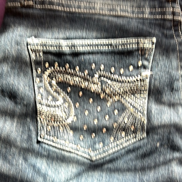 Rue21 like new condition distressed look by design size 11/12 - Picture 5 of 6